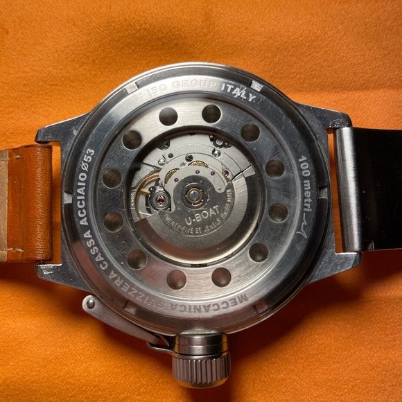 U-Boat left hook Auto - Picture 2 of 3